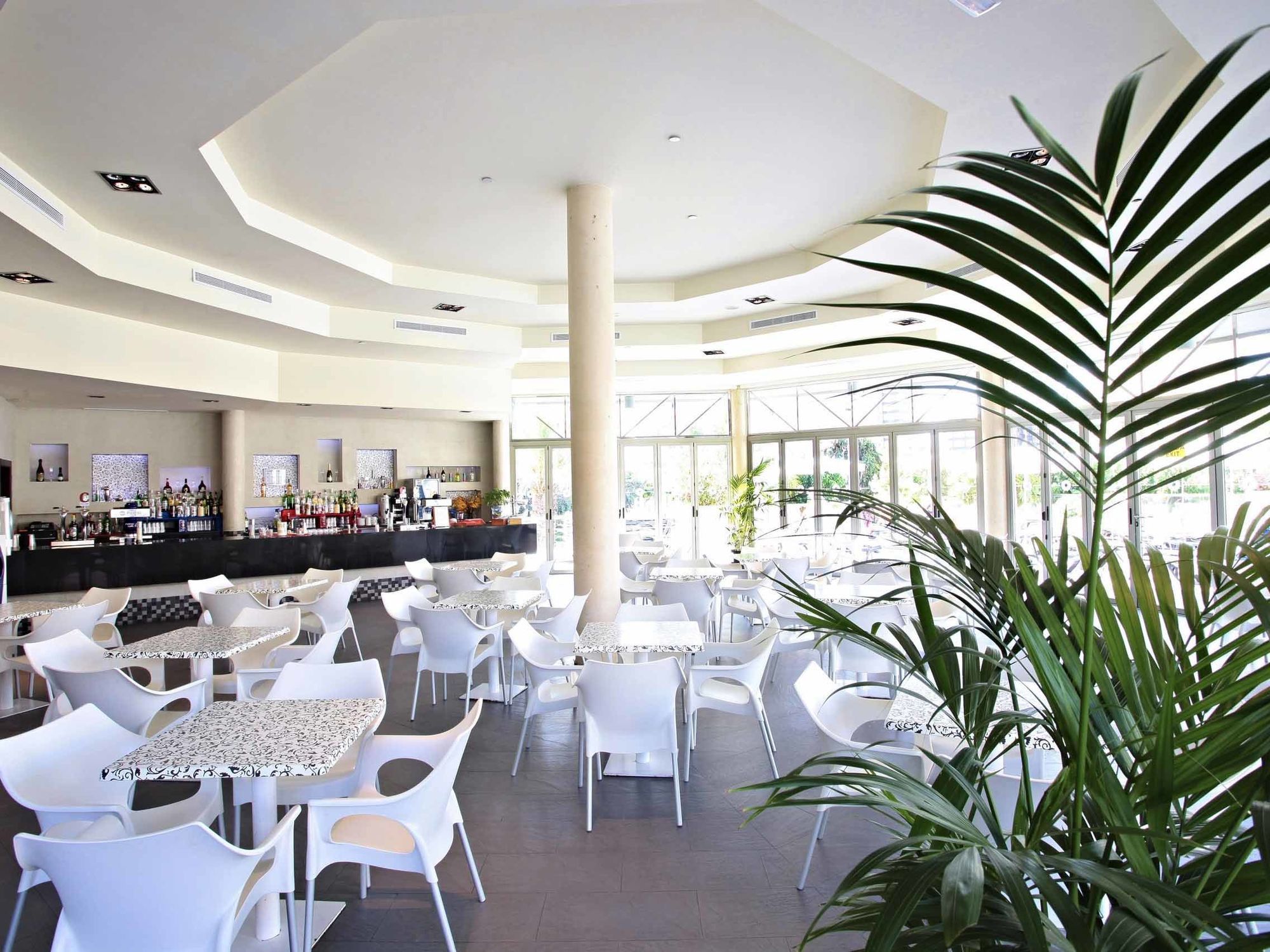 Sandos Monaco - Adults Only Бенидорм Екстериор снимка